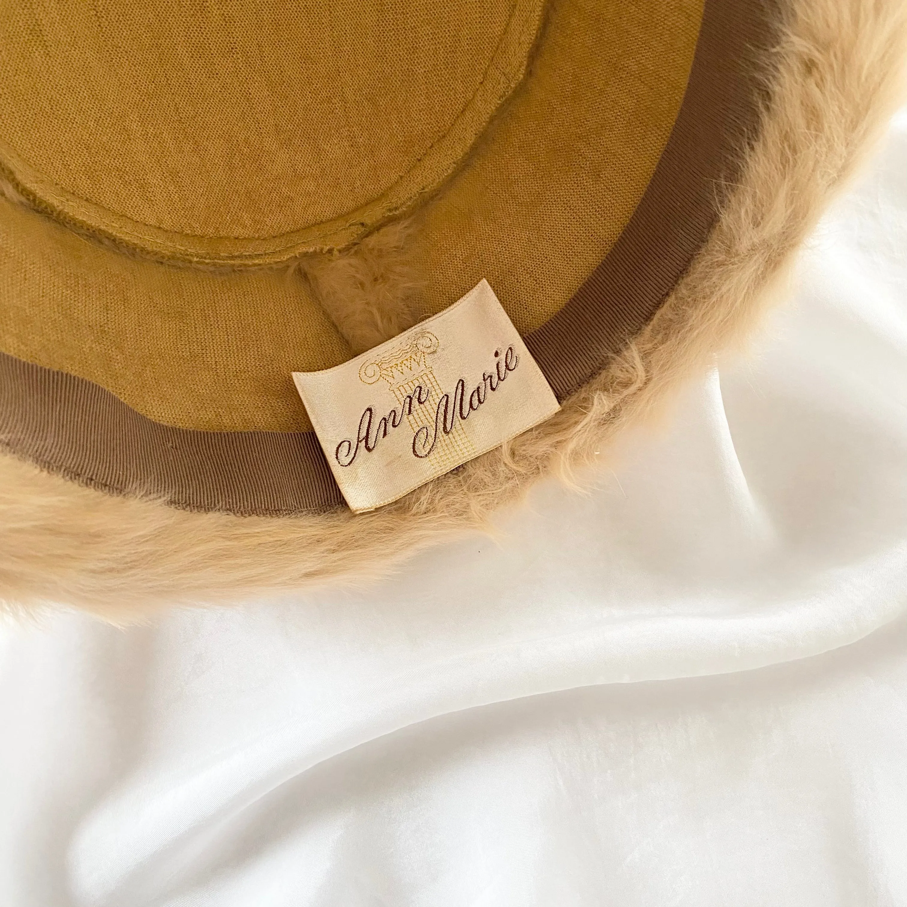 Vintage 1950s Mink Pillbox Hat