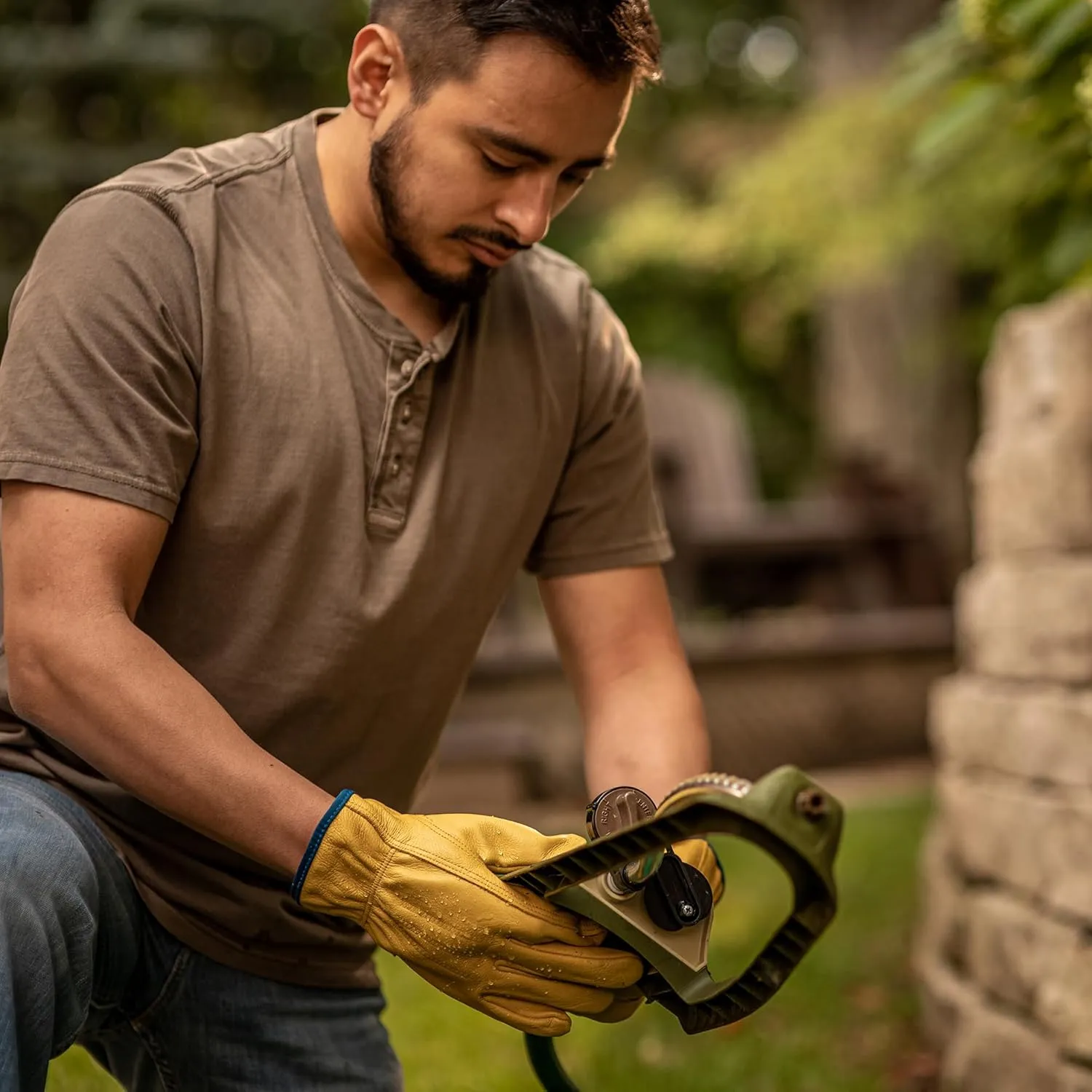 Wells Lamont Mens Slip-On HydraHyde Full Leather Work Gloves | Water-Resistant | Large (1168L)