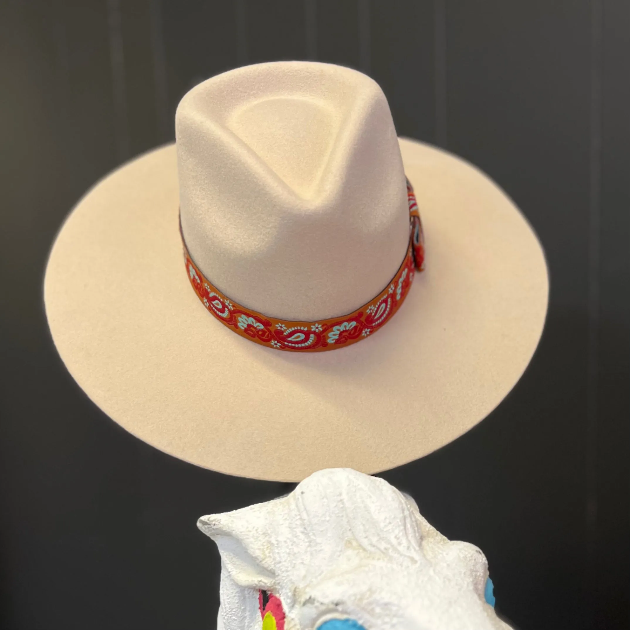 Youth Silver Belly Tip Your Hat